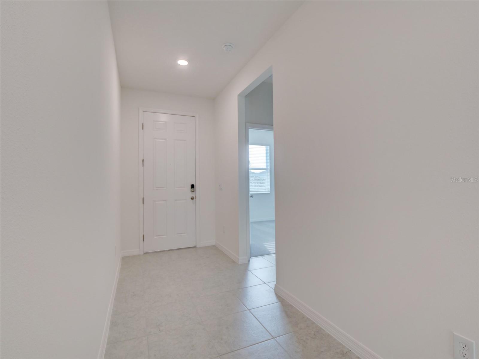 Listing photo id 9 for 1406 Ethan Manor Road