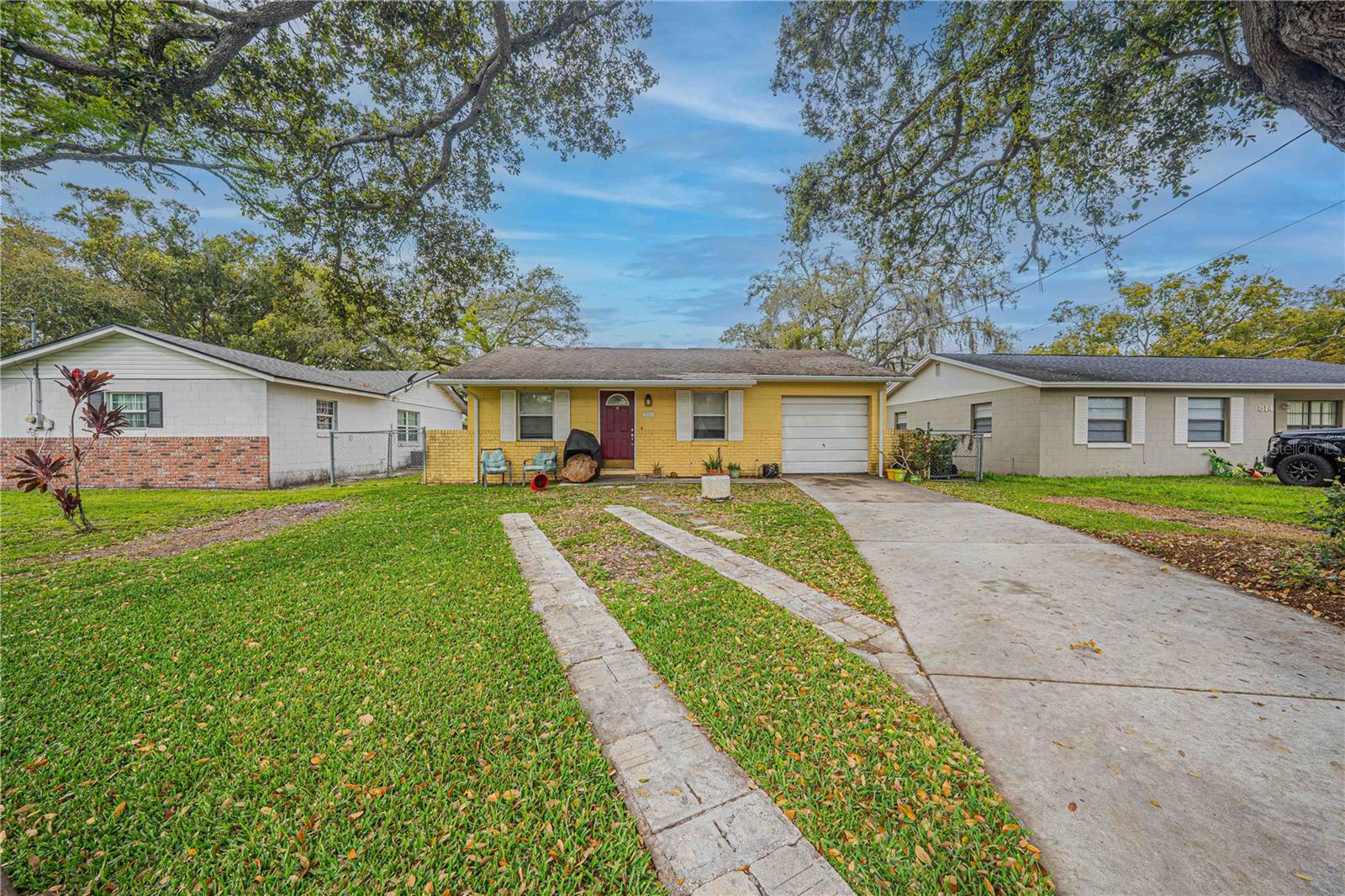 Image 2 of 28 For 818 Alabama Avenue