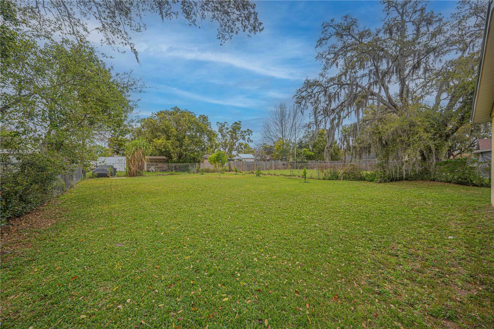 Image 21 of 28 For 818 Alabama Avenue
