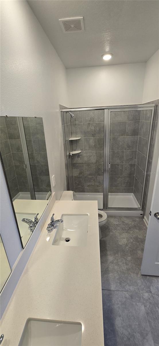 Image 19 of 23 For 1029 Holden Way