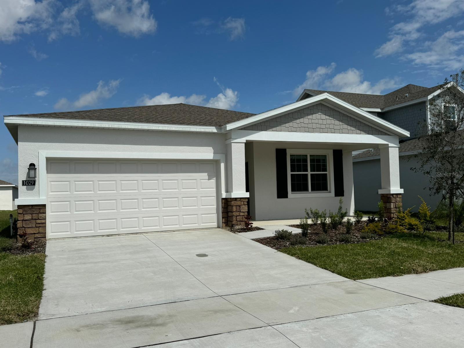 Image 2 of 23 For 1029 Holden Way