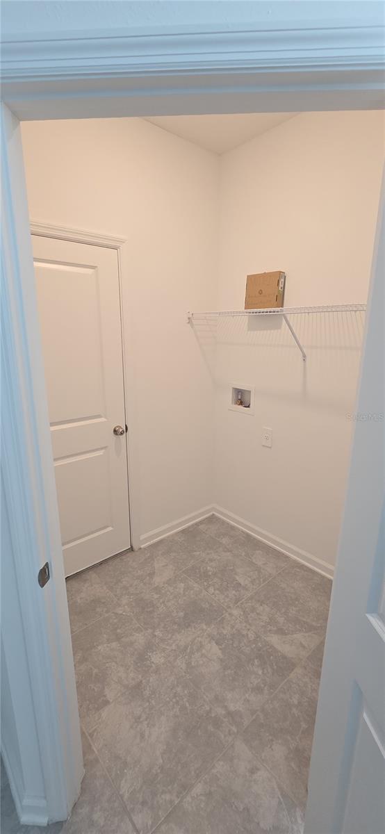 Image 20 of 23 For 1029 Holden Way