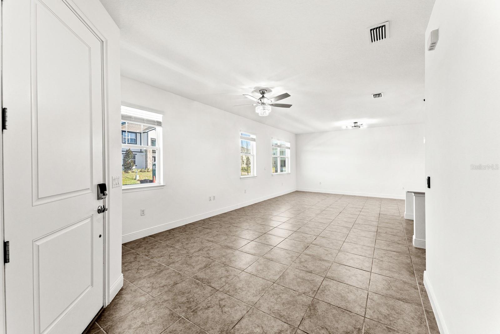 Image 14 of 51 For 3838 Knotty Pine Street