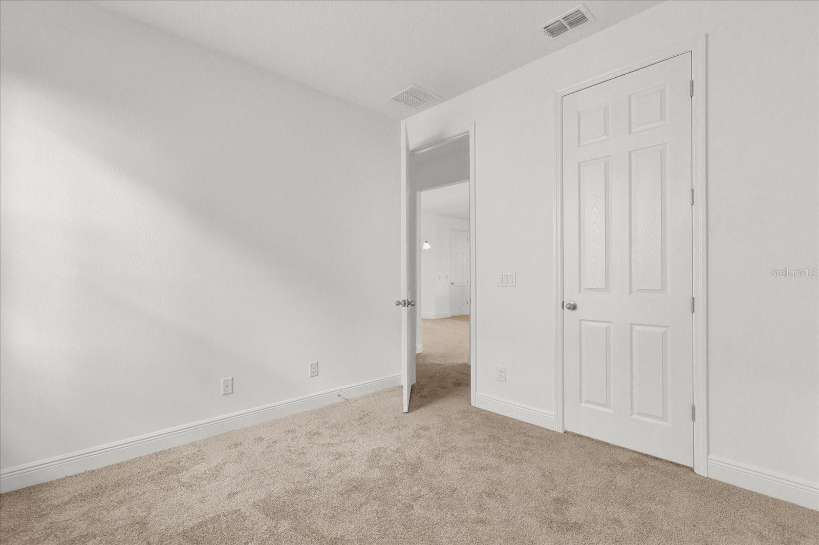 Image 23 of 39 For 7819 Syracuse Drive