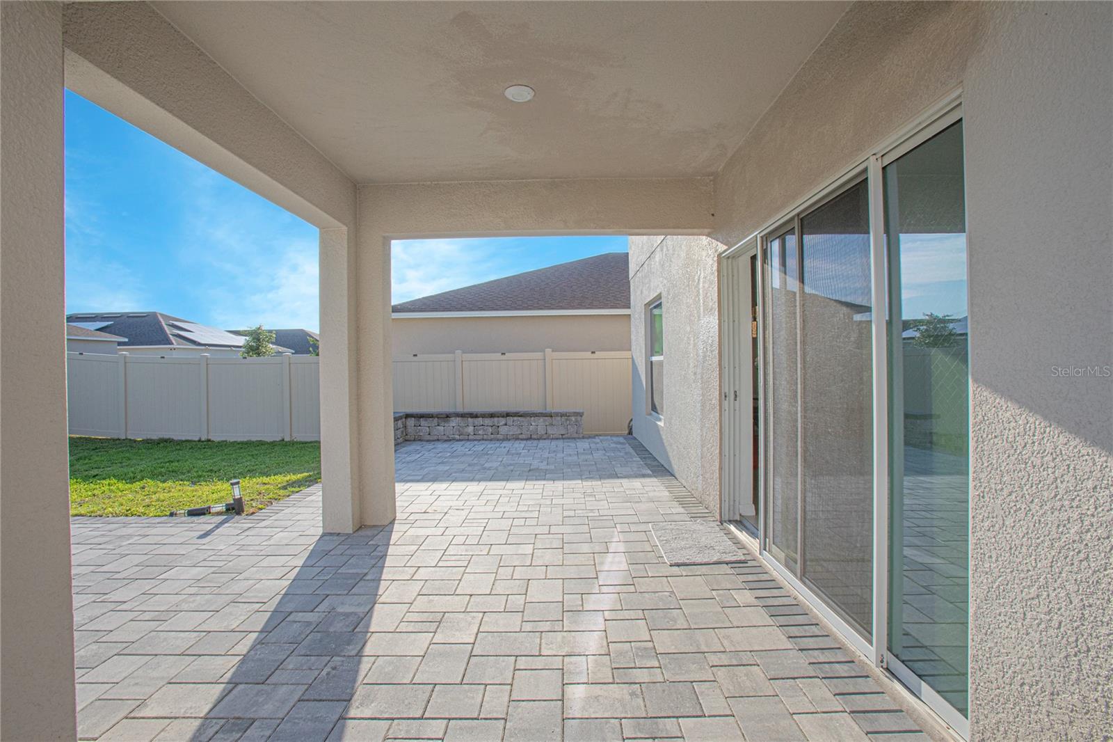 Image 17 of 38 For 5709 Sagunto Dr