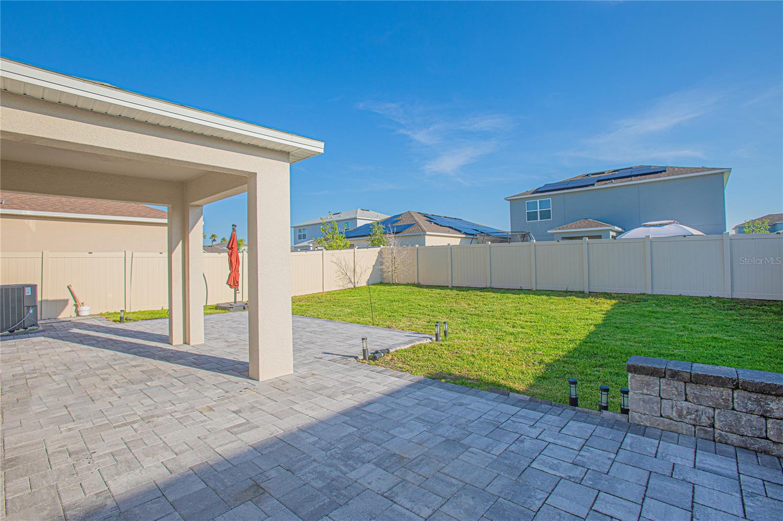 Image 19 of 38 For 5709 Sagunto Dr