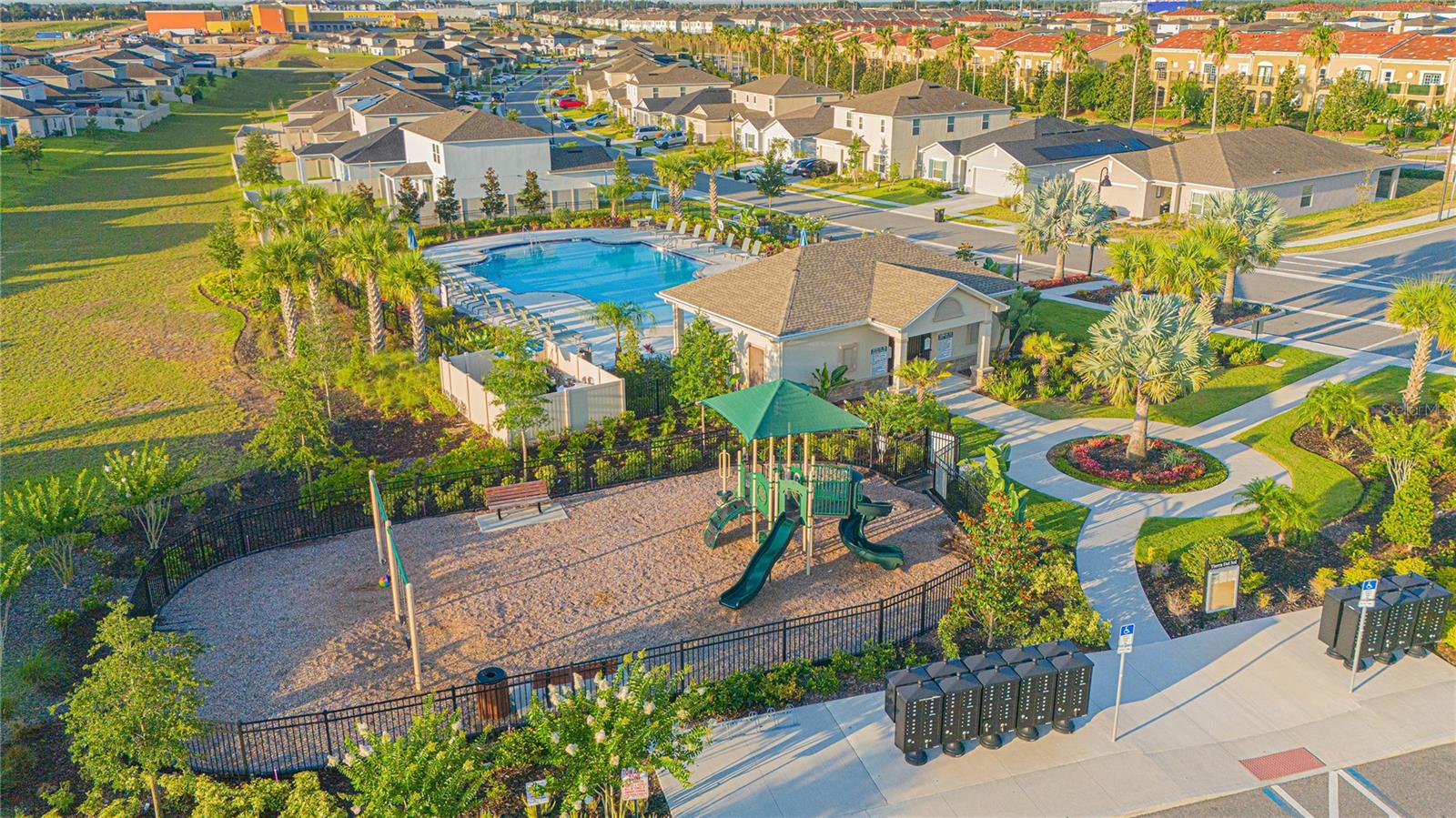 Image 31 of 38 For 5709 Sagunto Dr