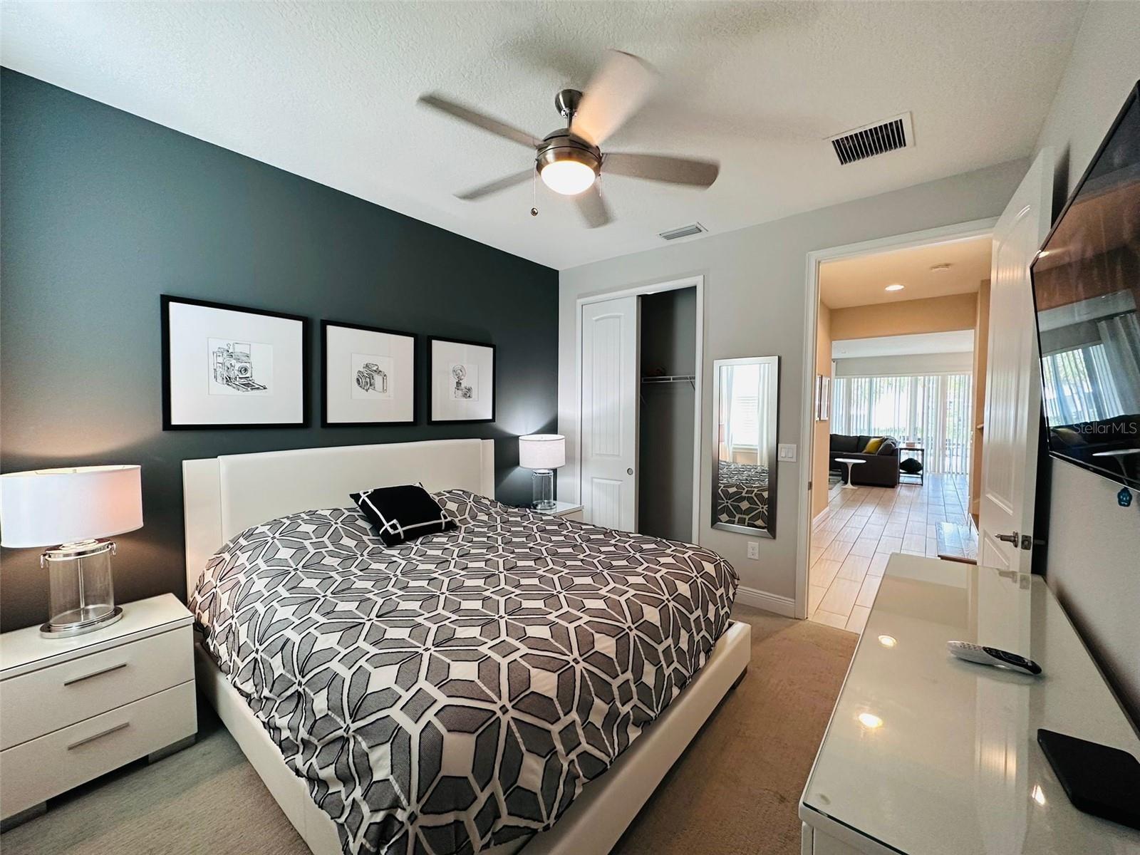 Image 17 of 20 For 7719 Graben Street