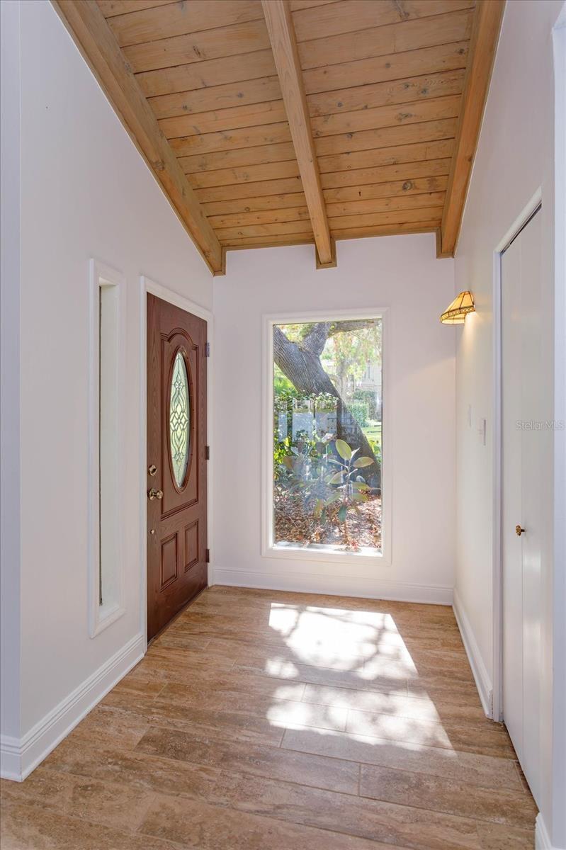 Image 11 of 73 For 409 Oak Haven Drive 409