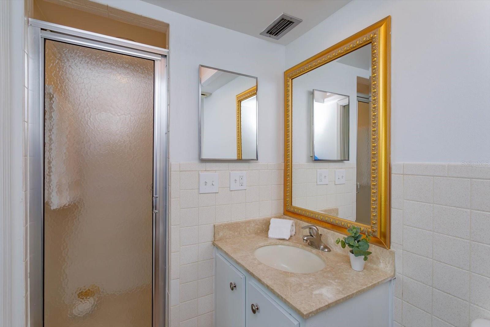 Image 32 of 73 For 409 Oak Haven Drive 409