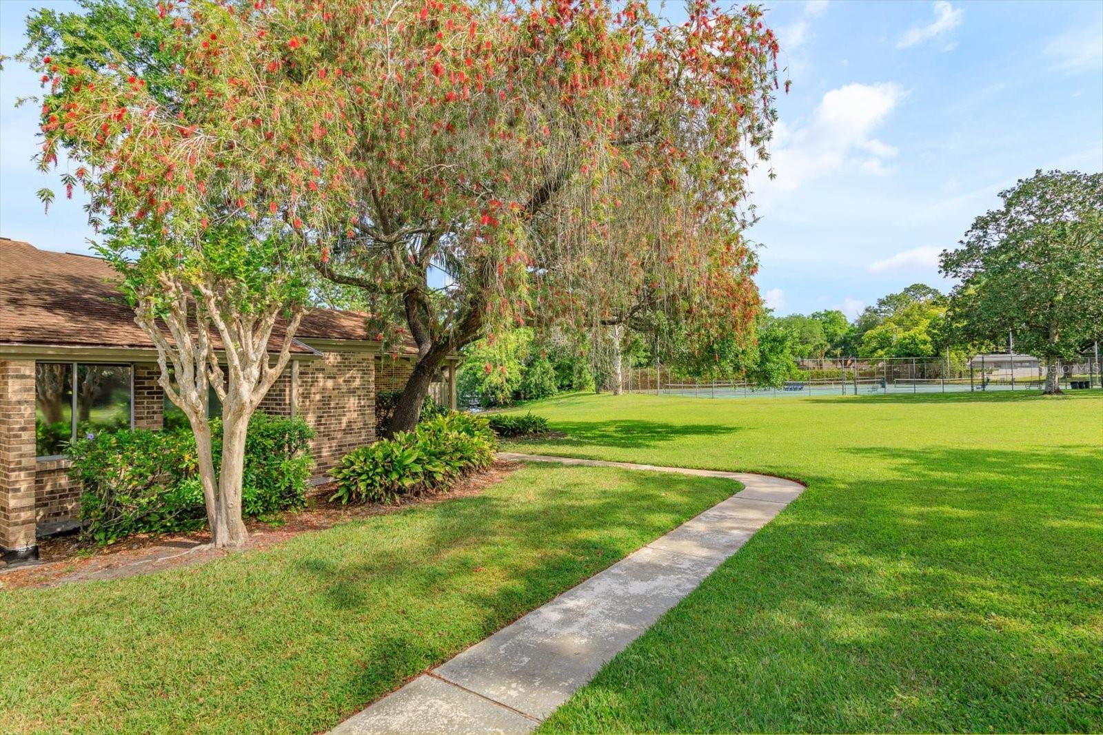 Image 6 of 73 For 409 Oak Haven Drive 409