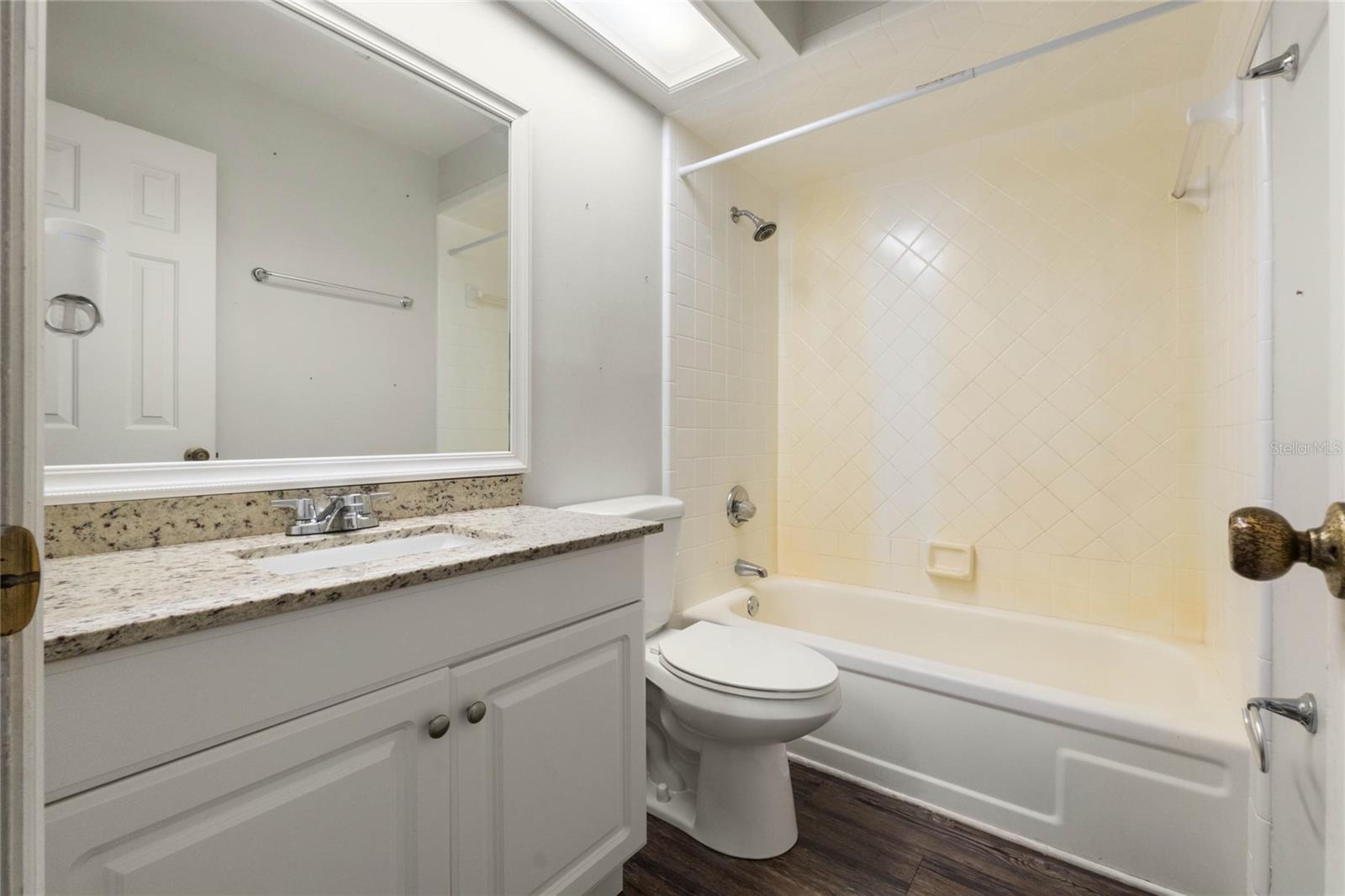 Image 18 of 42 For 2723 Beacon Street