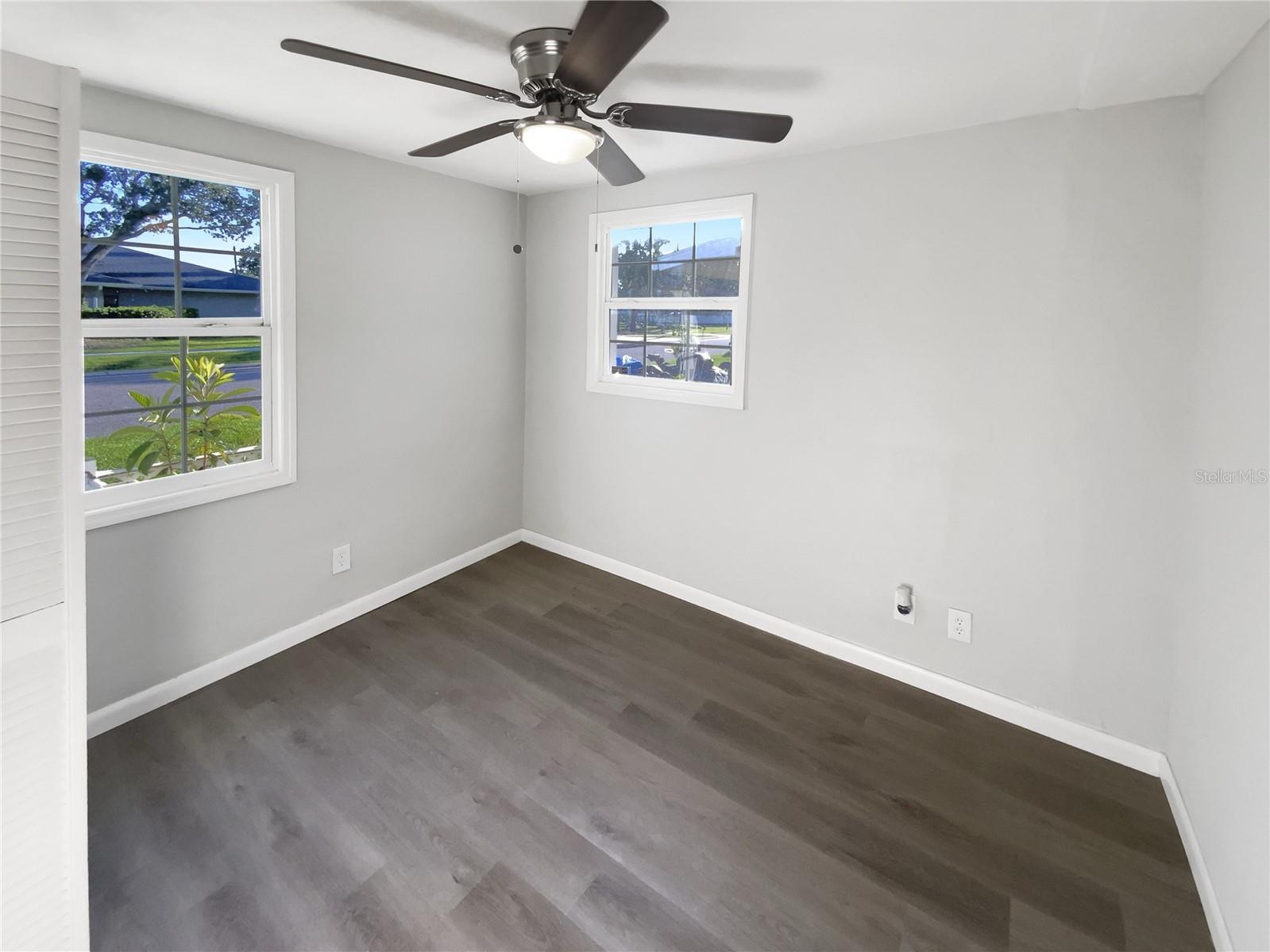 Image 5 of 27 For 4800 86th Avenue N