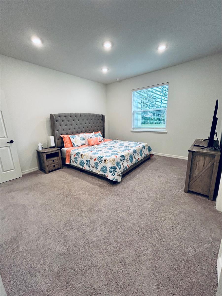 Image 22 of 63 For 73 Fieldstone Lane