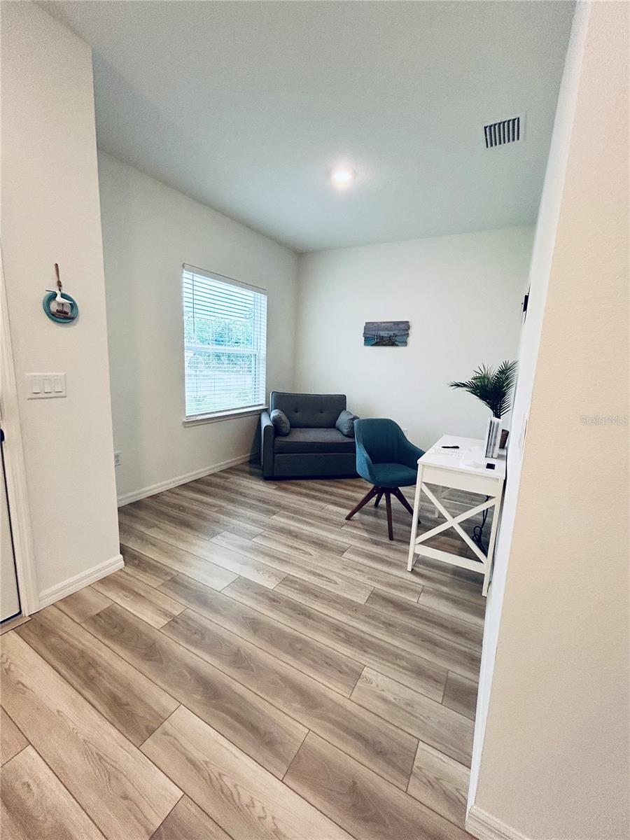 Image 7 of 63 For 73 Fieldstone Lane