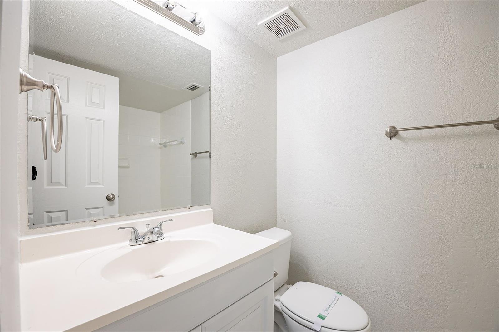 Image 22 of 25 For 4605 Bayshore Drive 6
