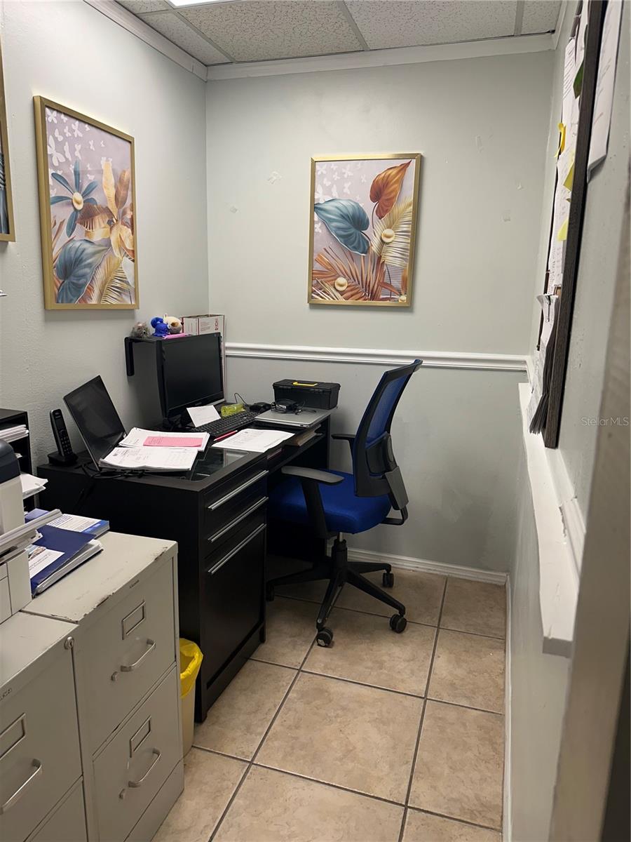 Image 12 of 20 For 417 Vine Street