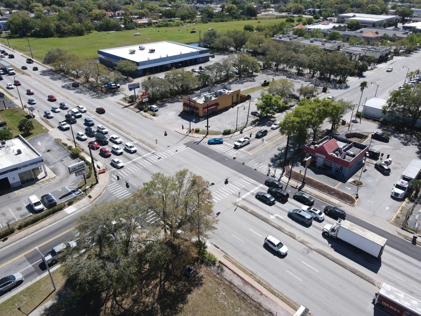 Image 3 of 20 For 417 Vine Street