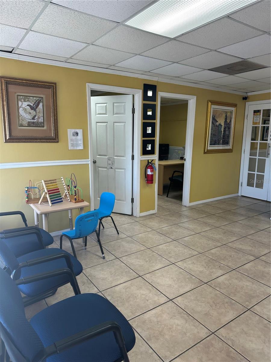 Image 7 of 20 For 417 Vine Street