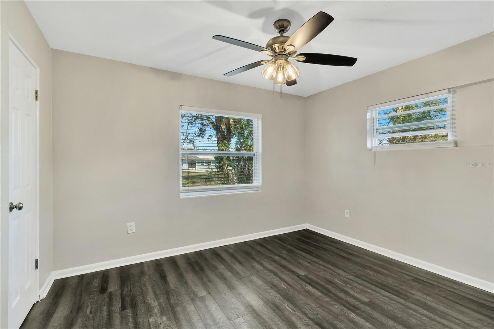 Image 10 of 18 For 5861 Bolling Drive