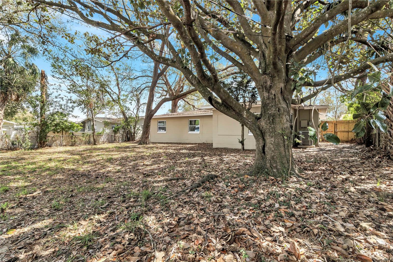 Image 17 of 18 For 5861 Bolling Drive