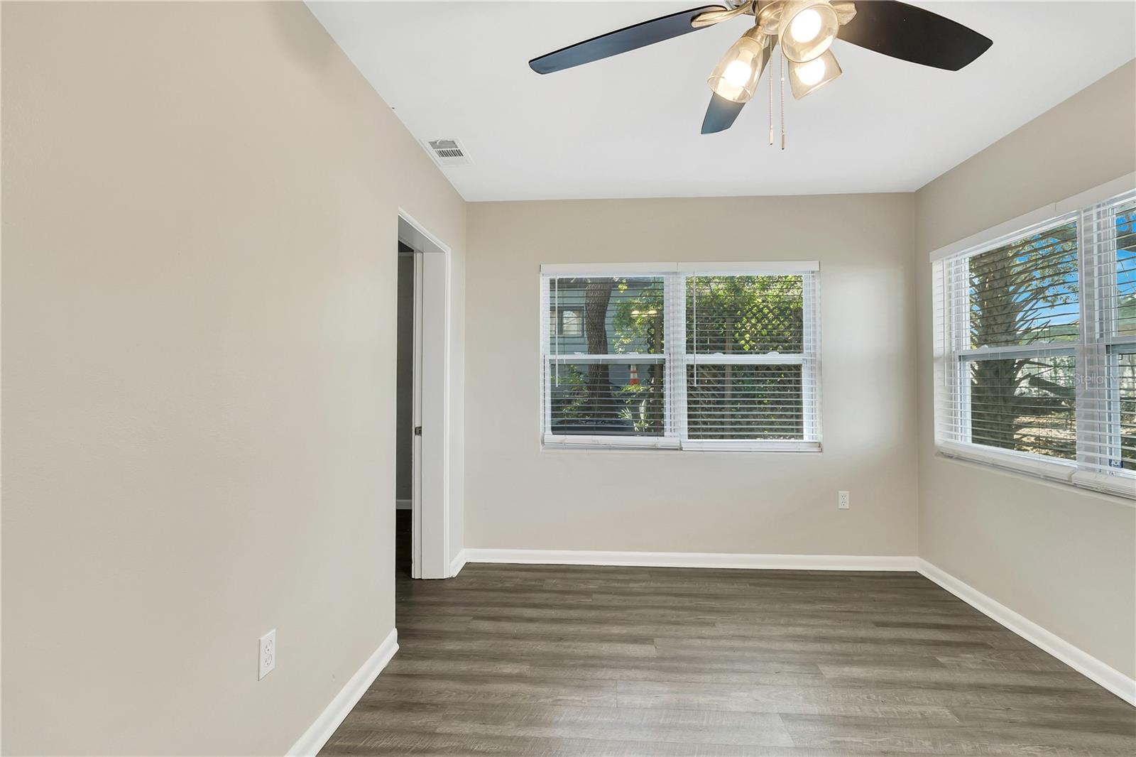 Image 8 of 18 For 5861 Bolling Drive