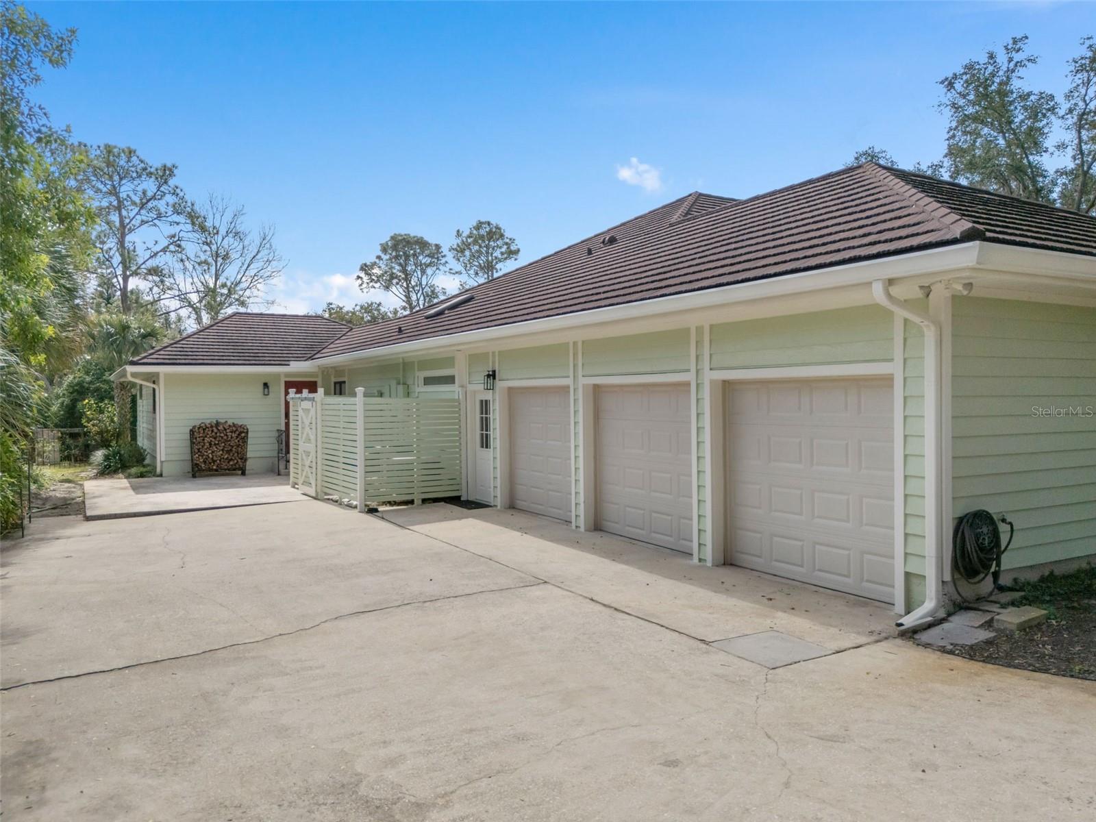 Image 60 of 72 For 2931 Sunbittern Court