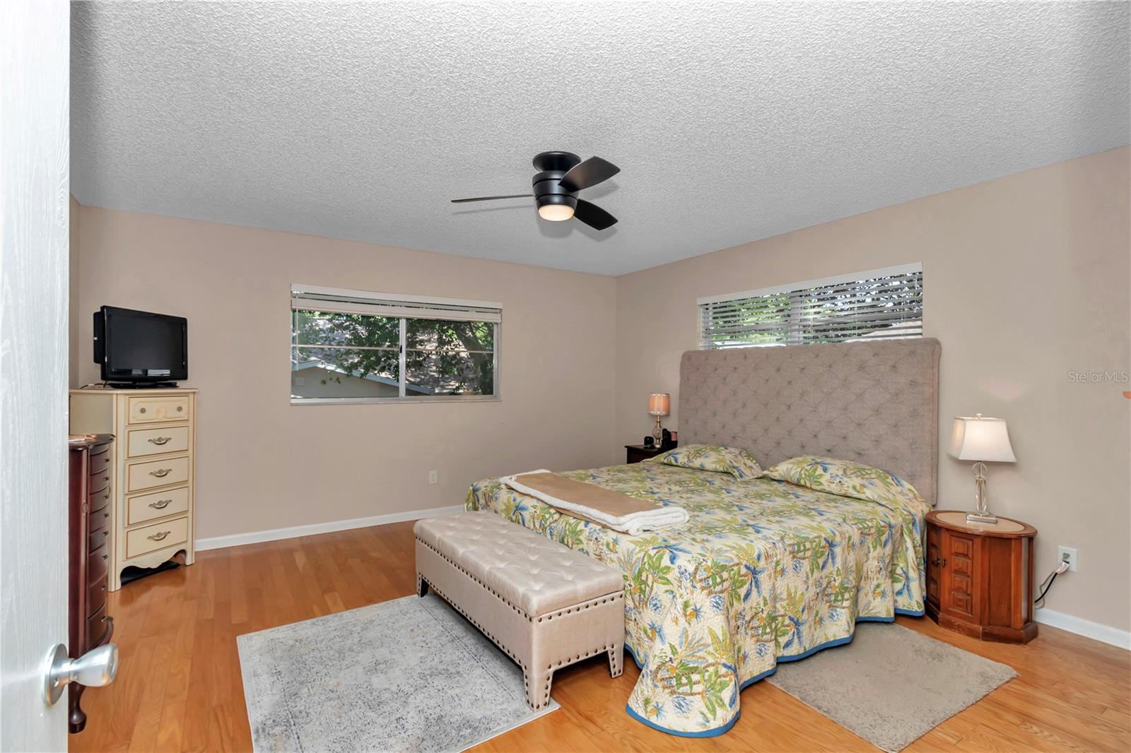 Image 12 of 25 For 8787 90th Lane E