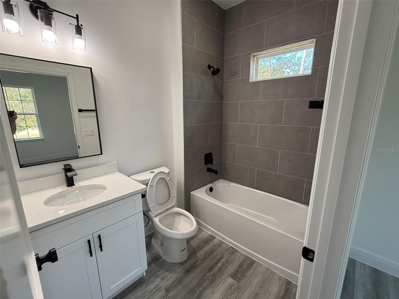 Image 16 of 28 For 4675 Sw 139th Lane