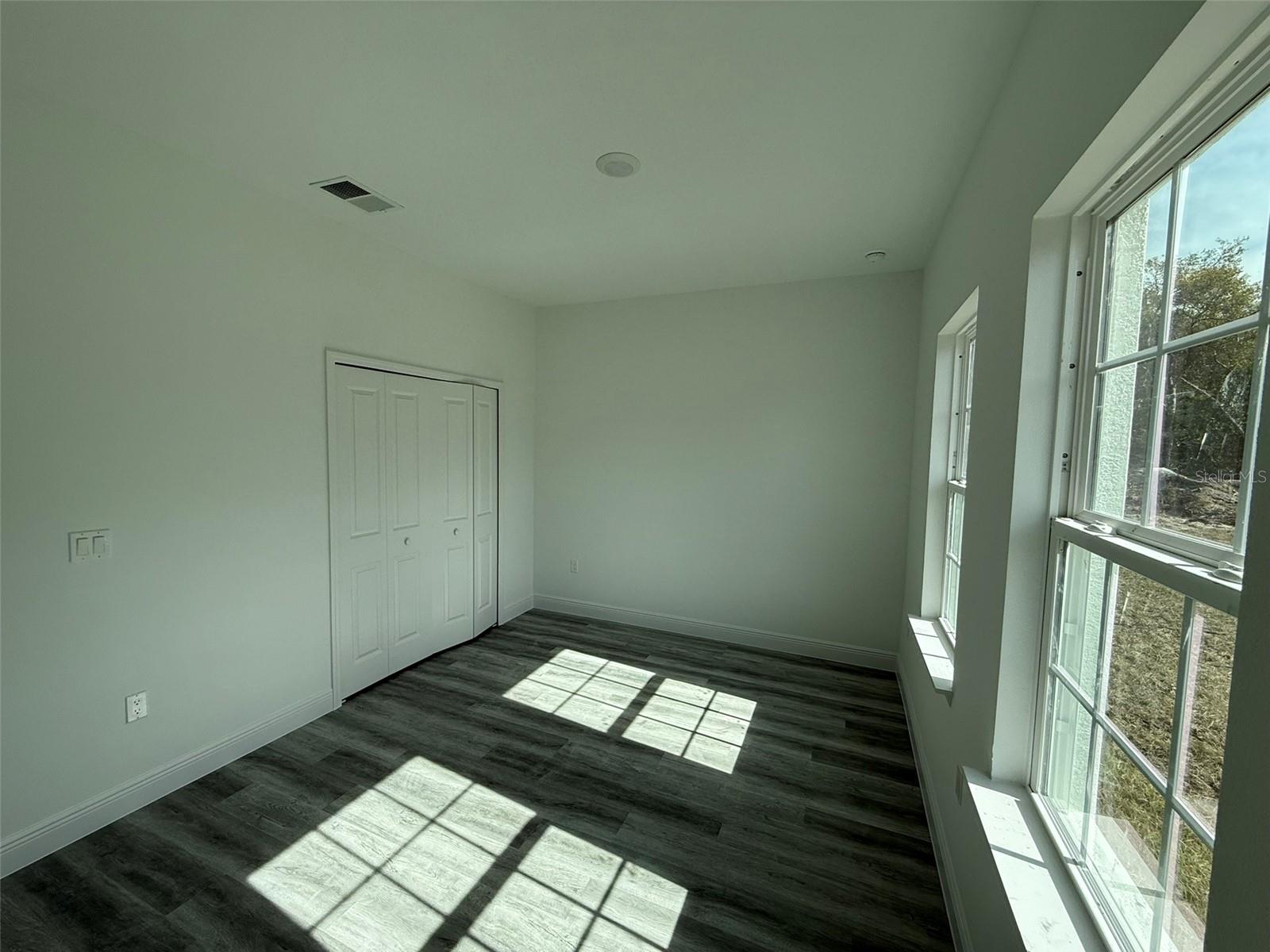 Image 18 of 28 For 4675 Sw 139th Lane