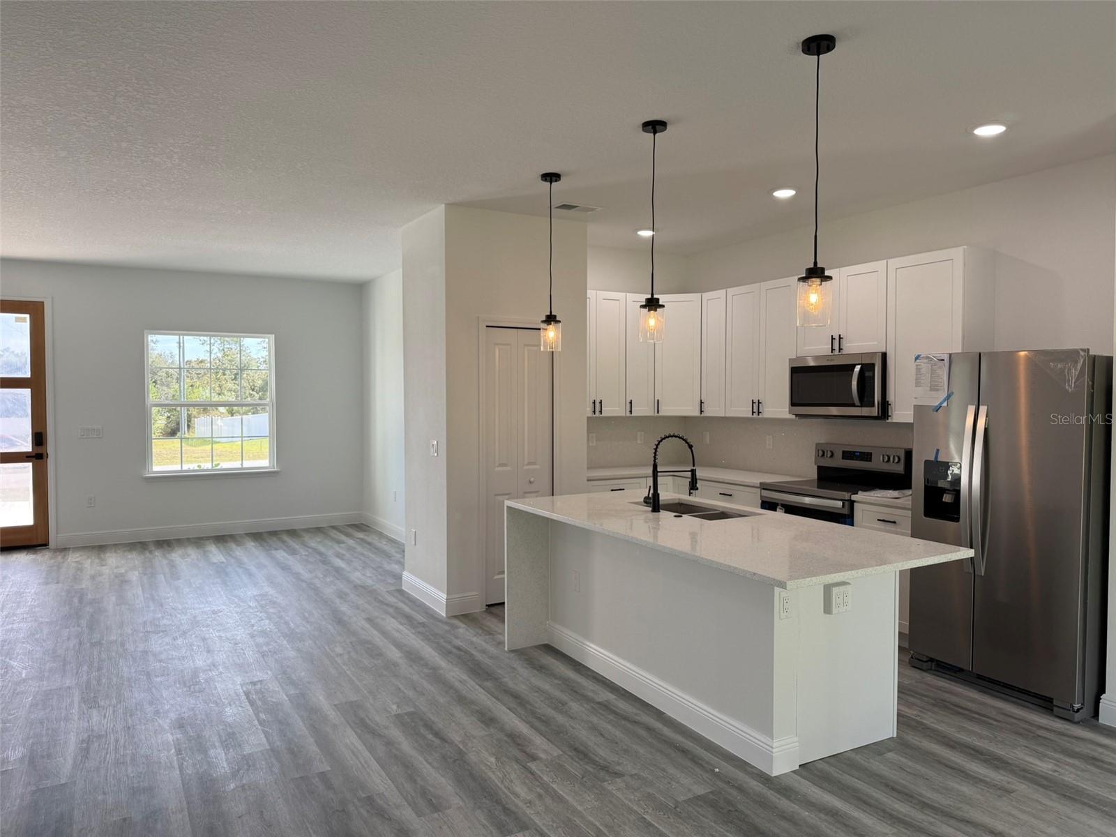 Image 6 of 28 For 4675 Sw 139th Lane