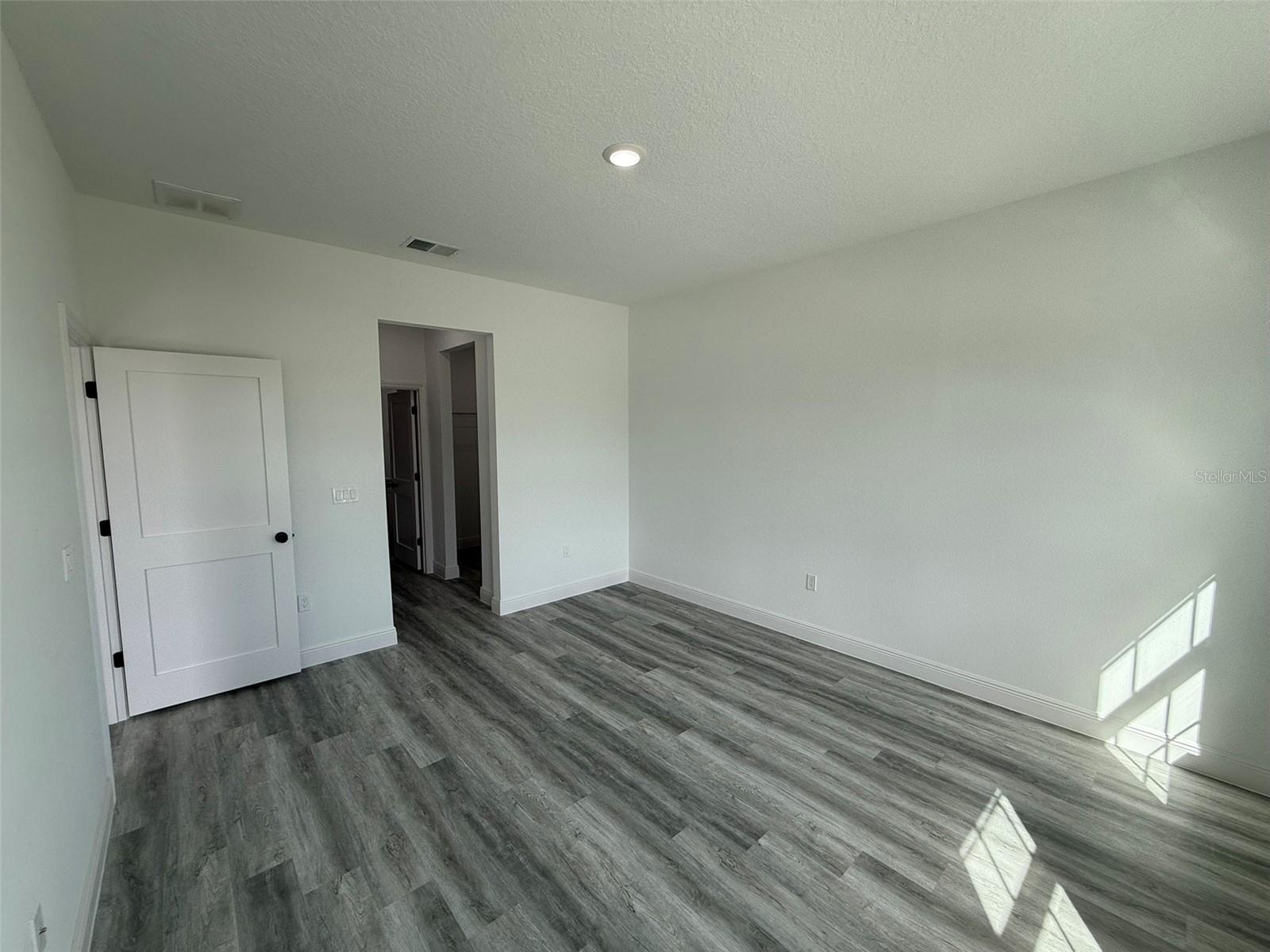 Image 7 of 28 For 4675 Sw 139th Lane