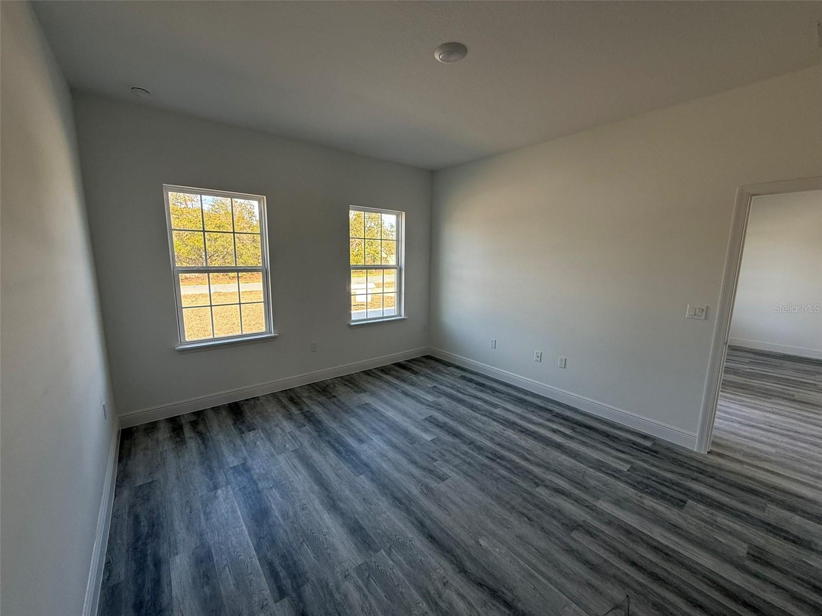 Image 8 of 28 For 4675 Sw 139th Lane