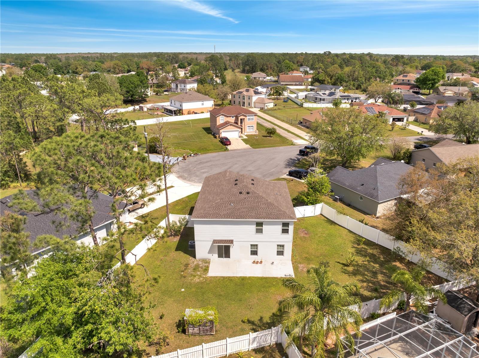 Image 16 of 18 For 815 Savona Place