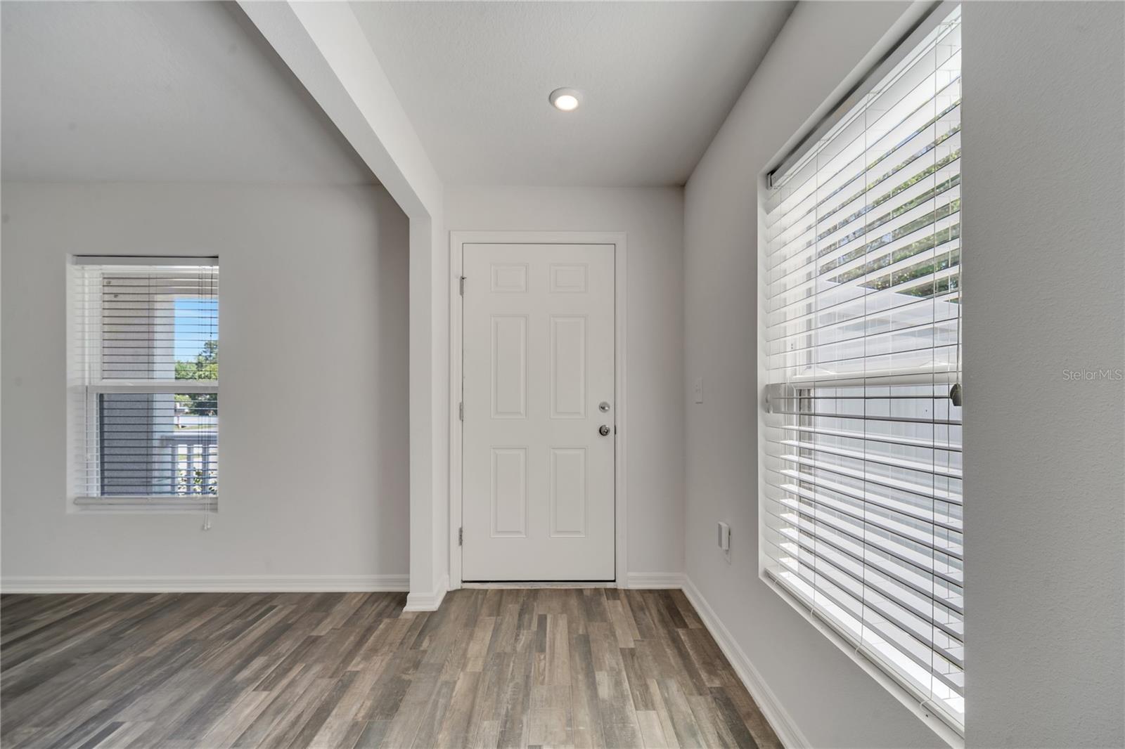 Image 3 of 18 For 815 Savona Place