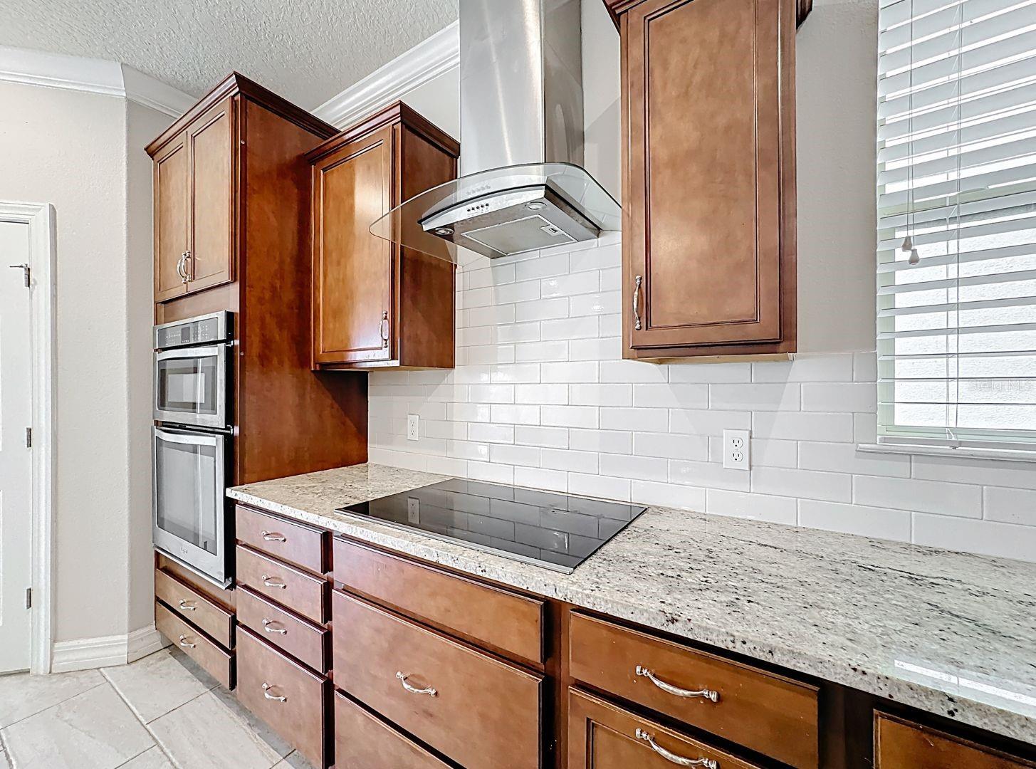 Image 13 of 53 For 5647 Barletta Drive