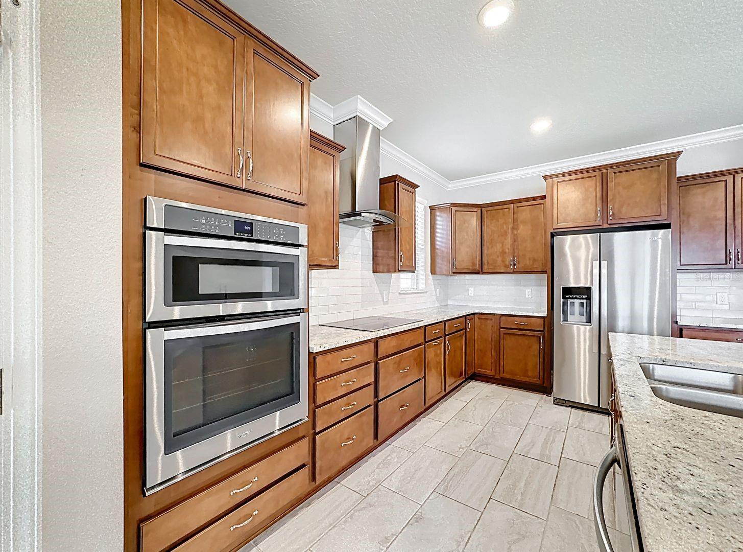 Image 14 of 53 For 5647 Barletta Drive