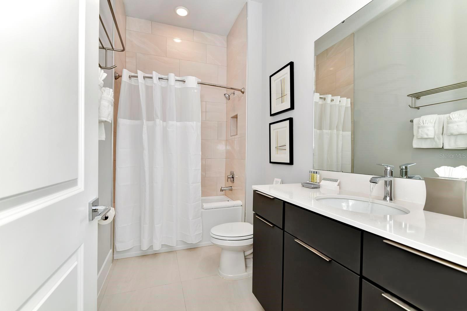 Image 17 of 40 For 7740 Sandy Ridge Drive 136