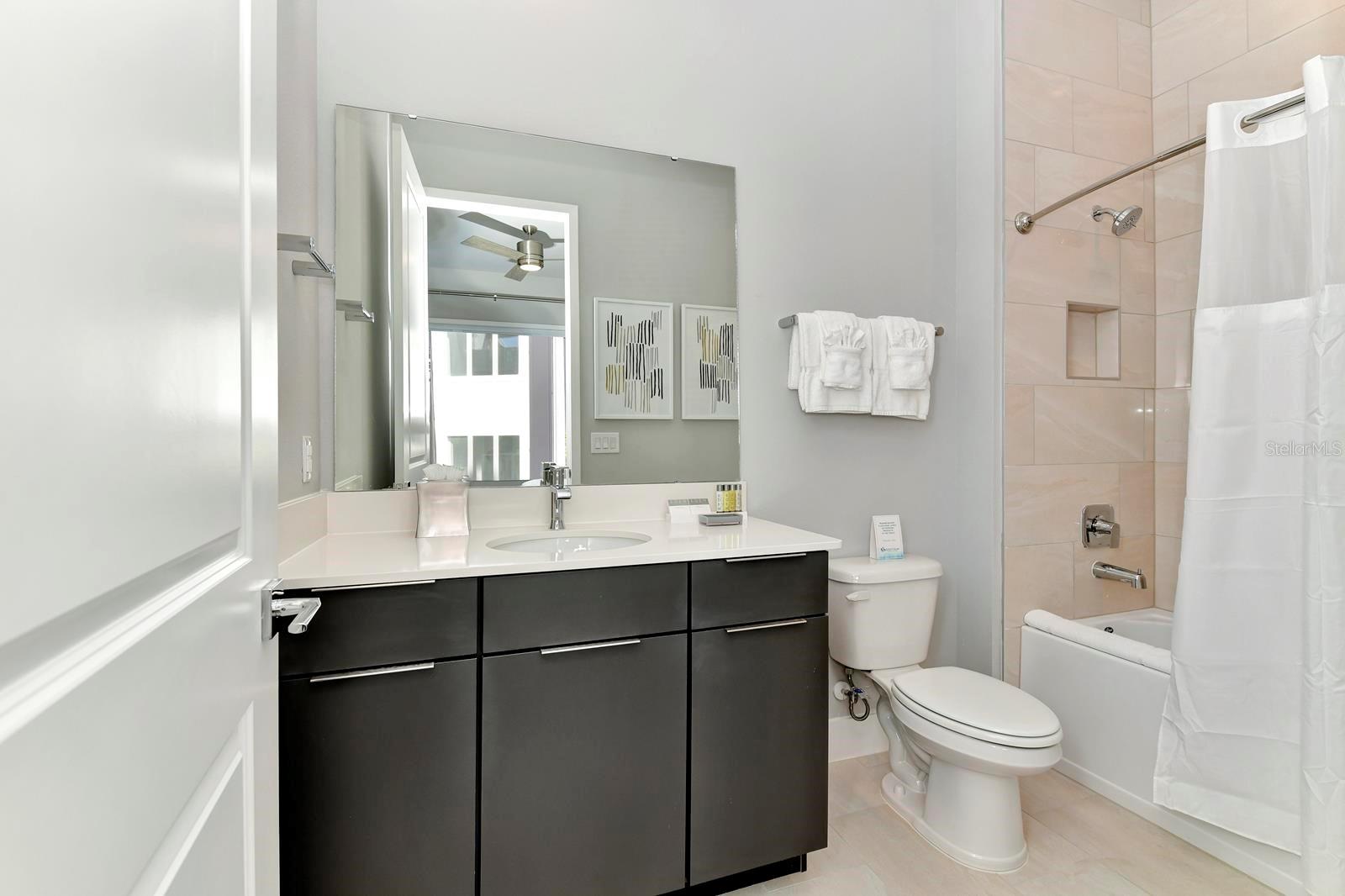 Image 21 of 40 For 7740 Sandy Ridge Drive 136