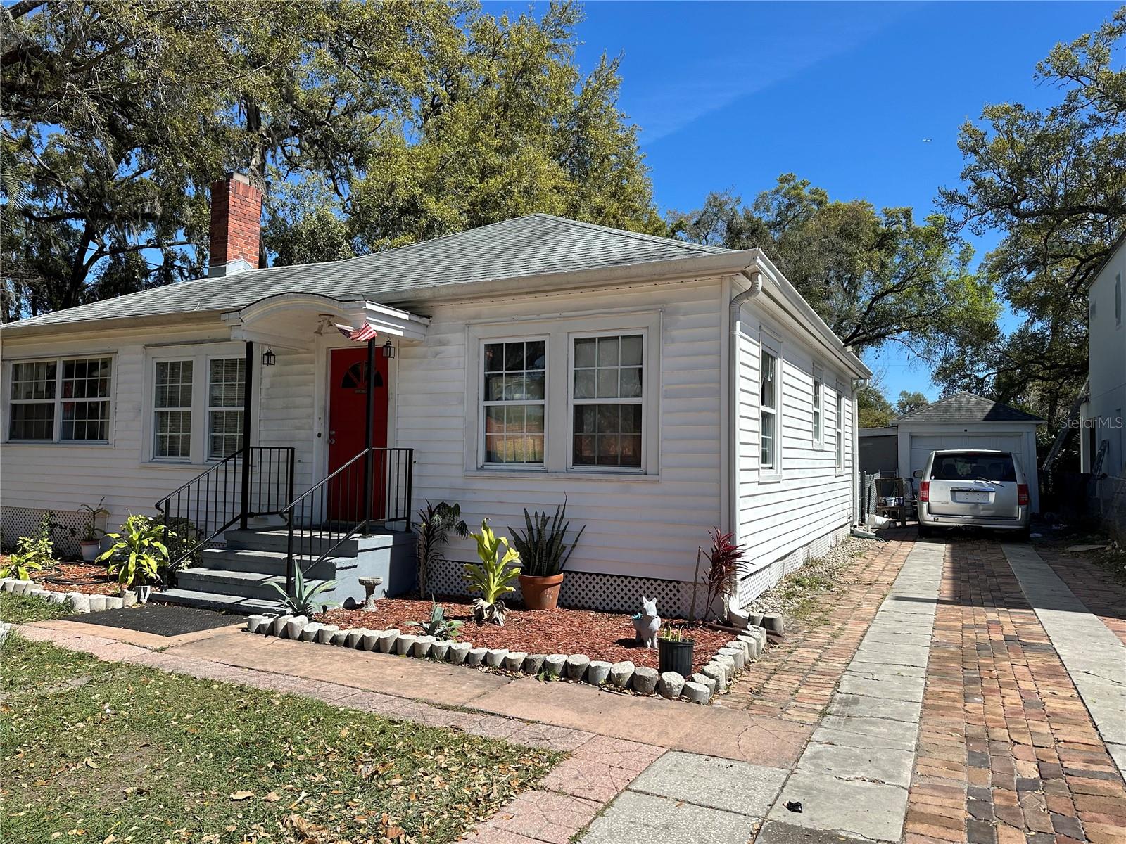 Image 2 of 6 For 1919 Waldo Street