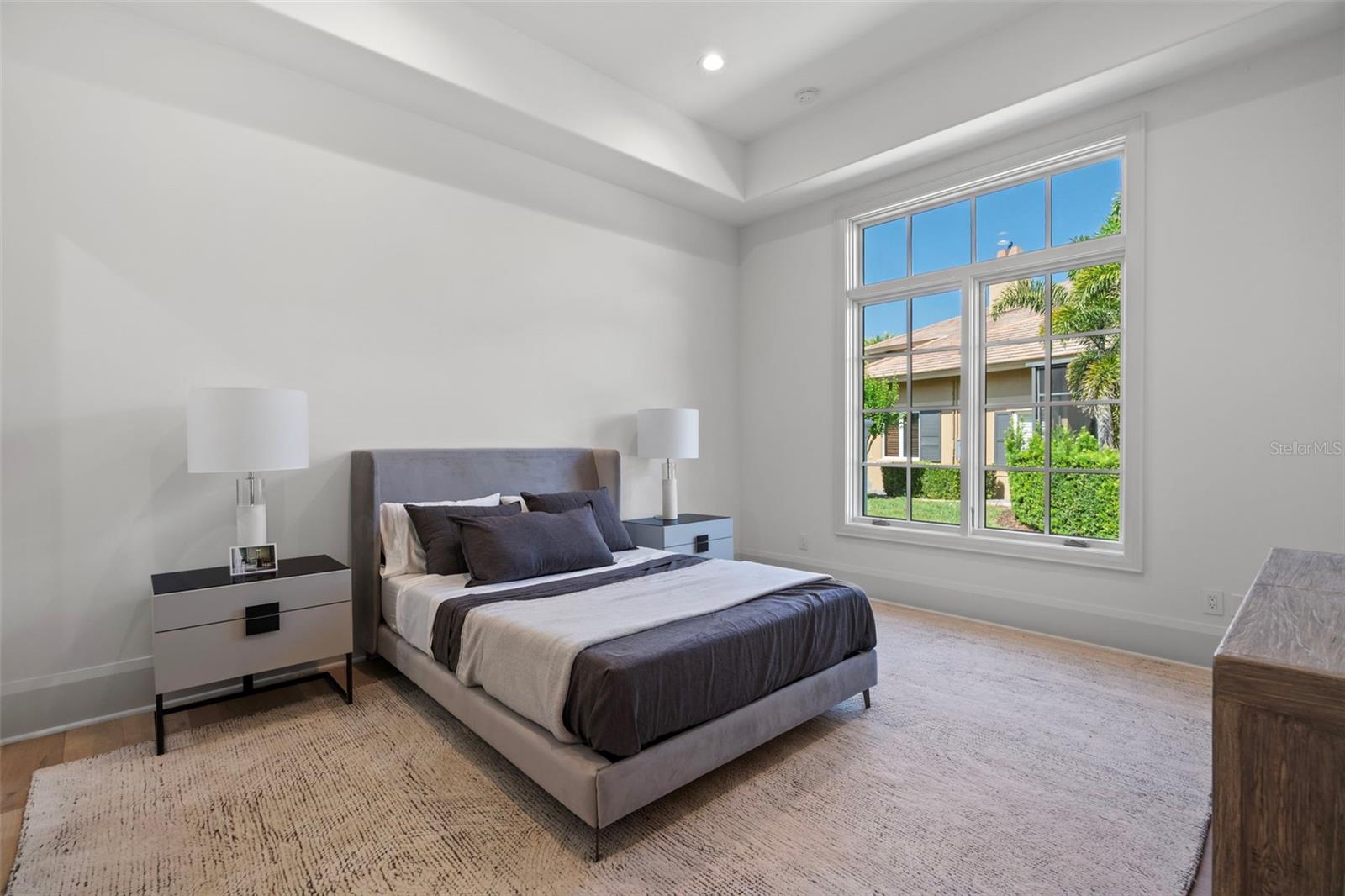 Image 39 of 81 For 14645 Isleview Drive