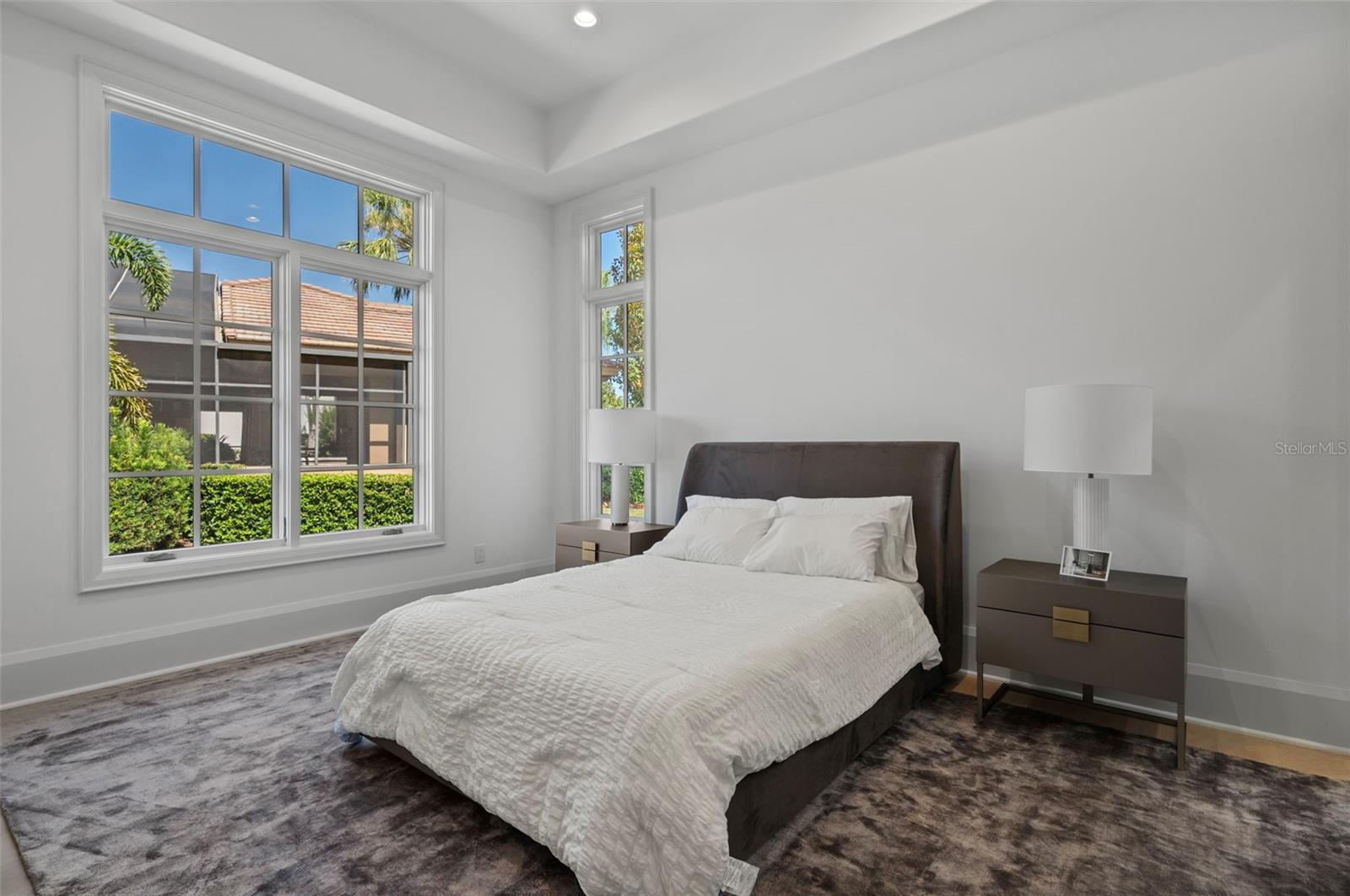 Image 41 of 81 For 14645 Isleview Drive