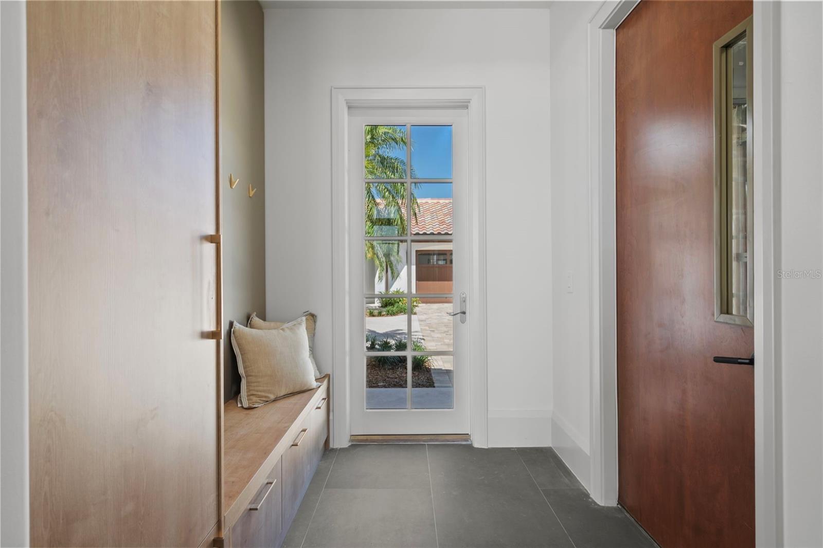 Image 48 of 81 For 14645 Isleview Drive