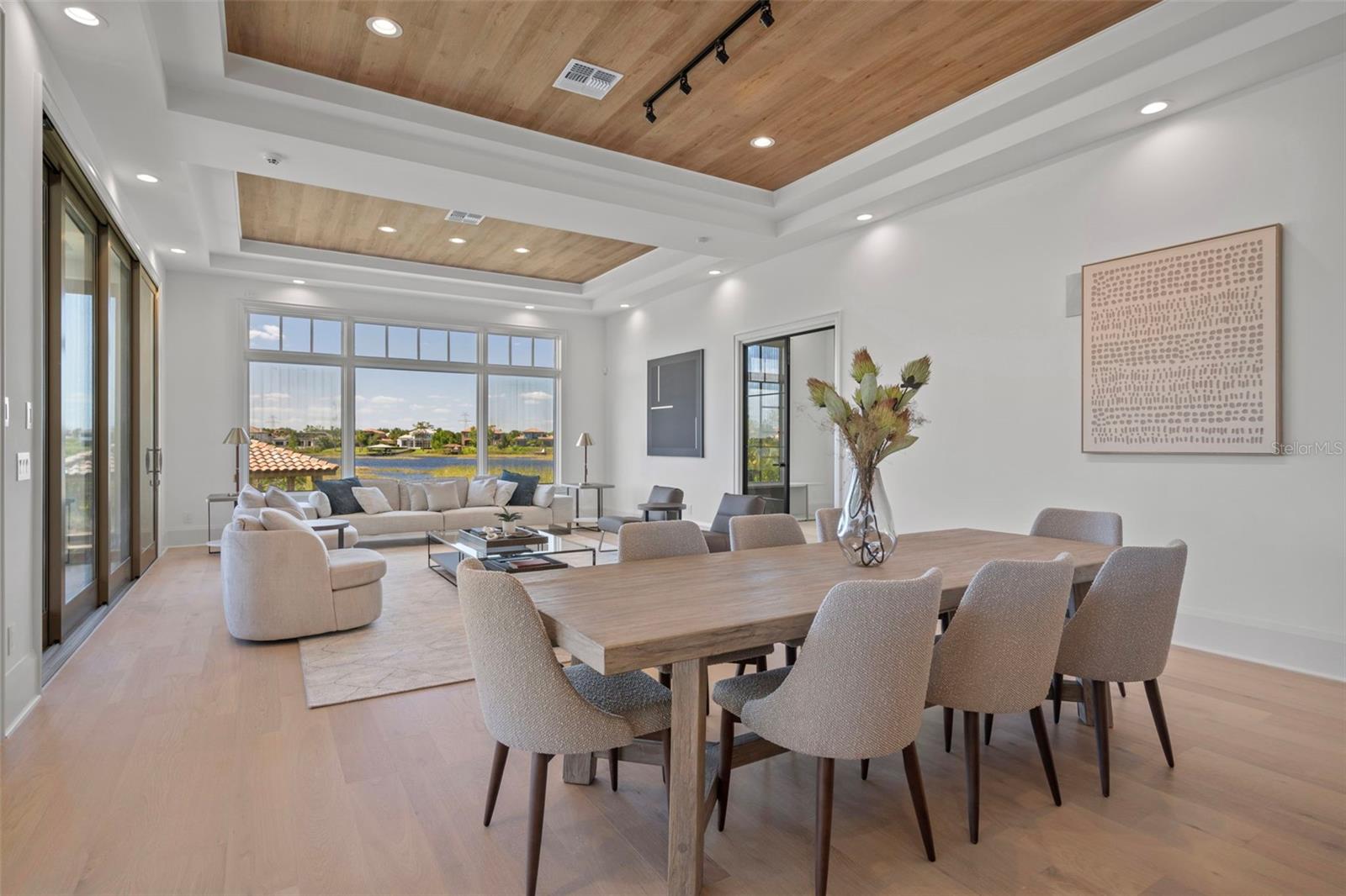 Image 49 of 81 For 14645 Isleview Drive