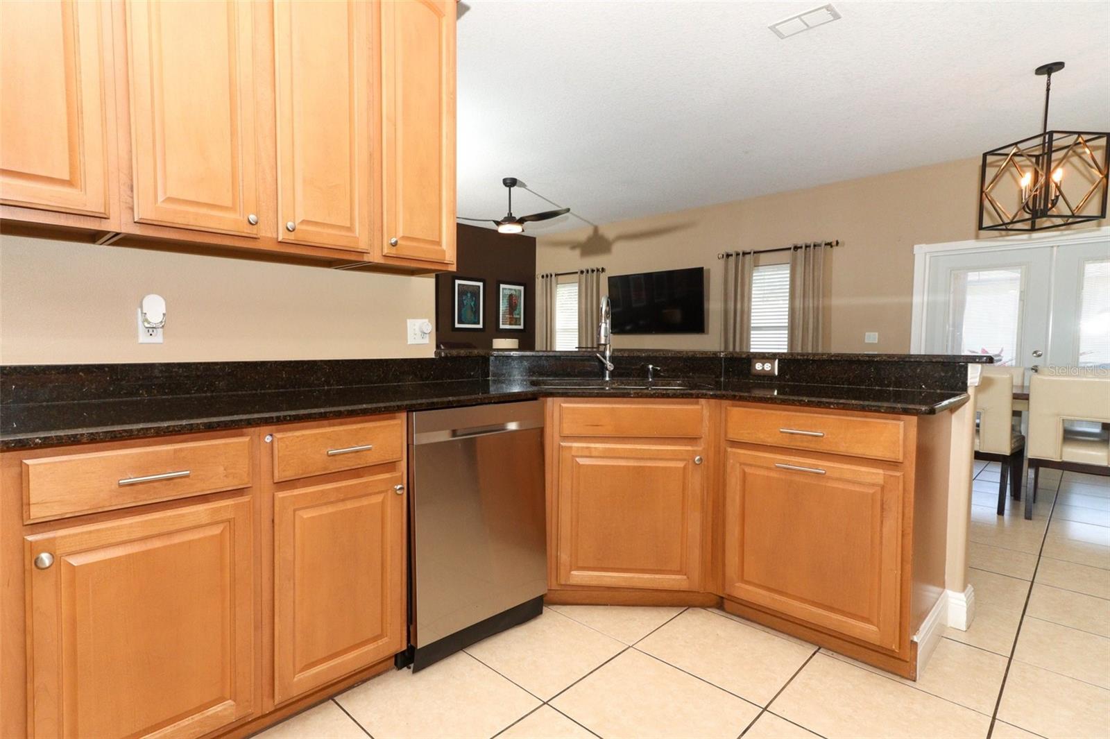 Image 14 of 65 For 2545 Azzurra Lane