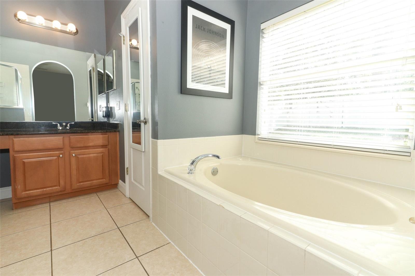 Image 25 of 65 For 2545 Azzurra Lane