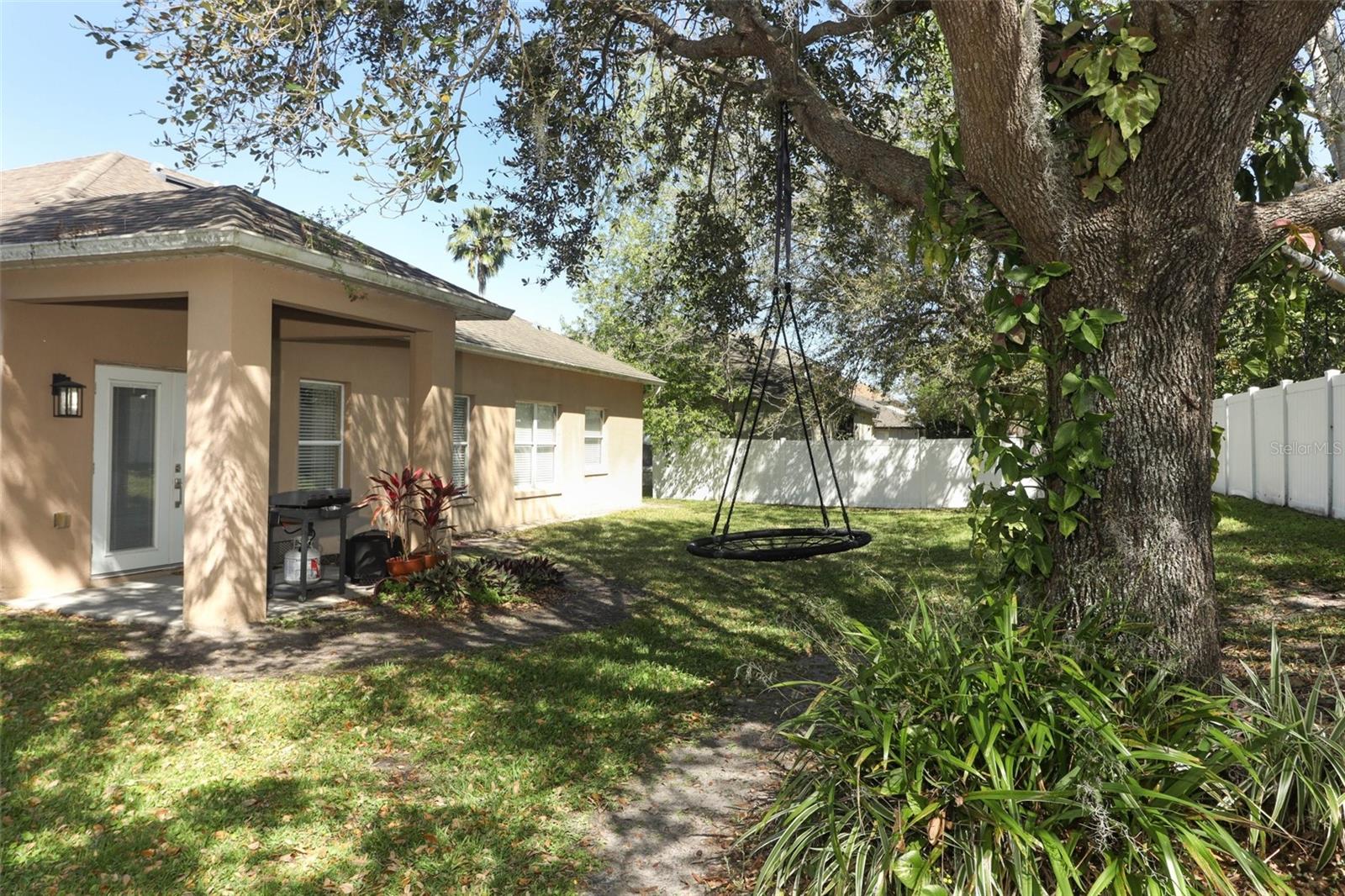 Image 37 of 65 For 2545 Azzurra Lane
