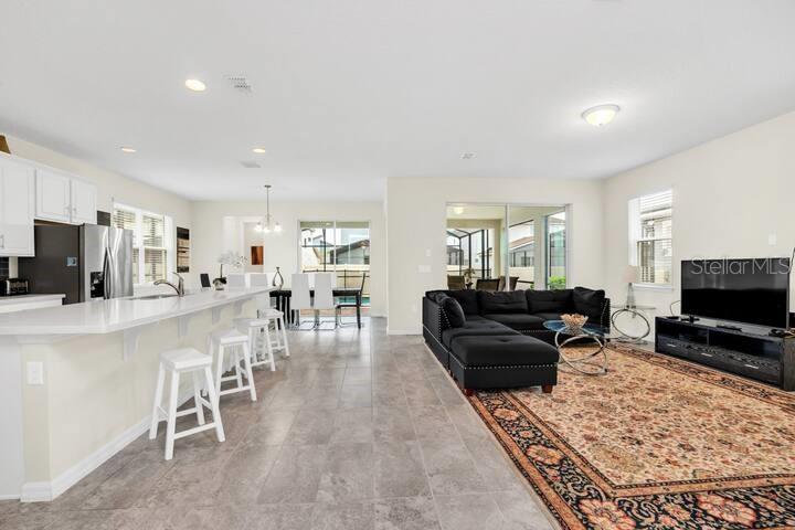 Image 4 of 10 For 9033 Flamingo Key Way
