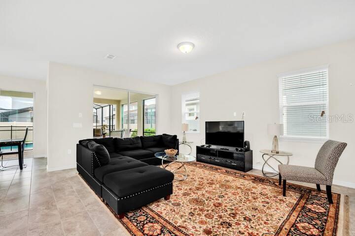 Image 7 of 10 For 9033 Flamingo Key Way