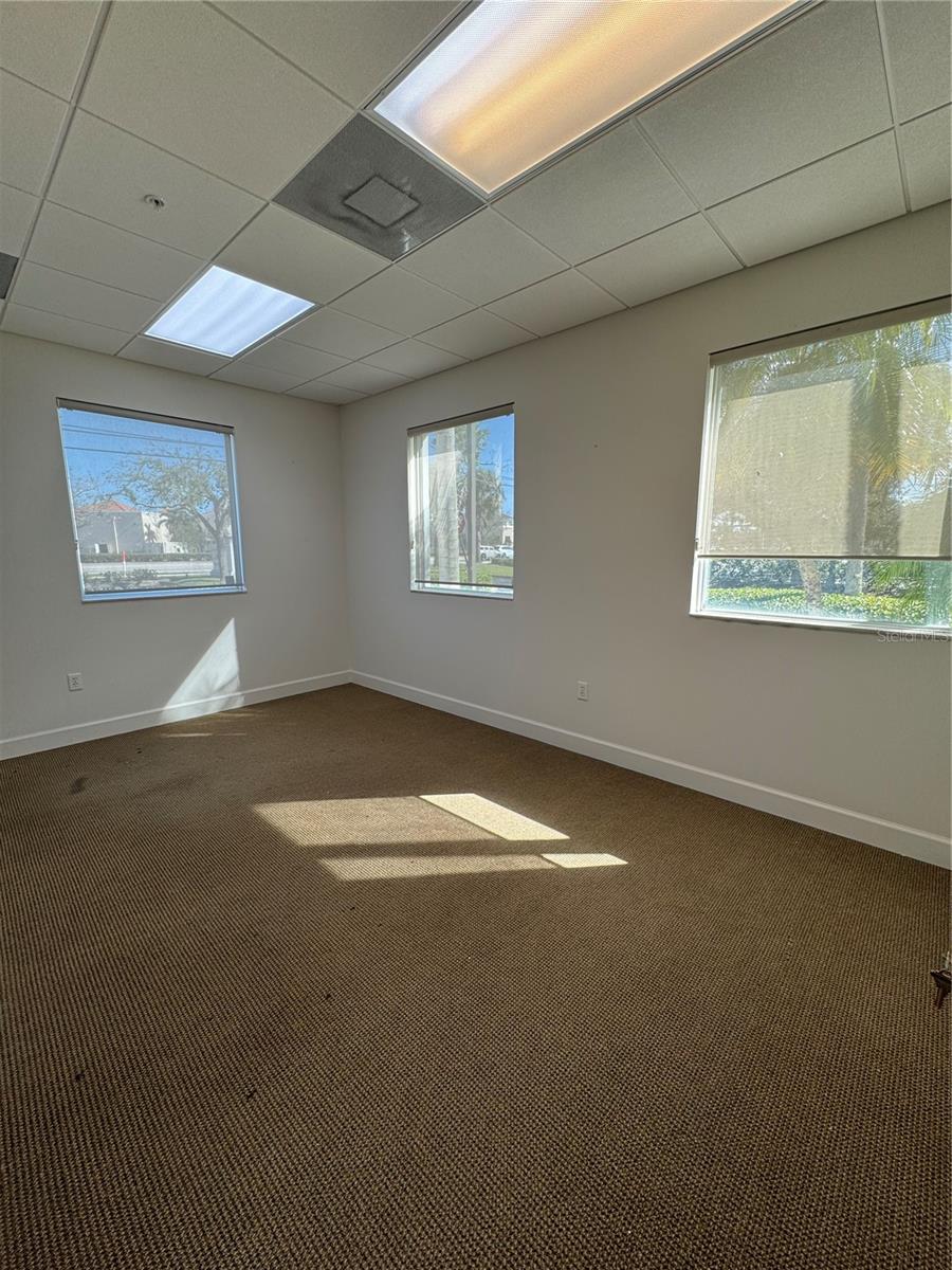 Image 5 of 14 For 240 Peacock Boulevard 104